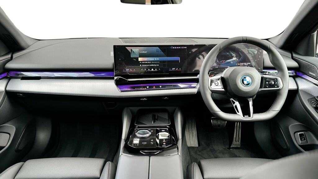 BMW i5 250Kw Edrive40 M Sport 84Kwh VK75EWJ Black #4