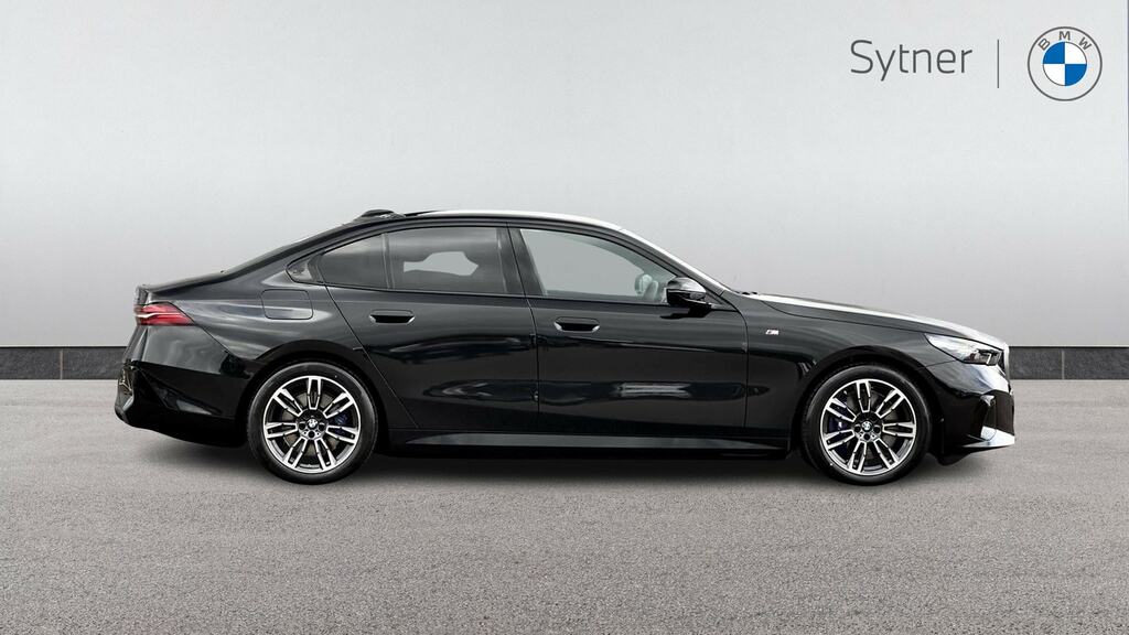 BMW i5 250Kw Edrive40 M Sport 84Kwh VK75EWJ Black #3