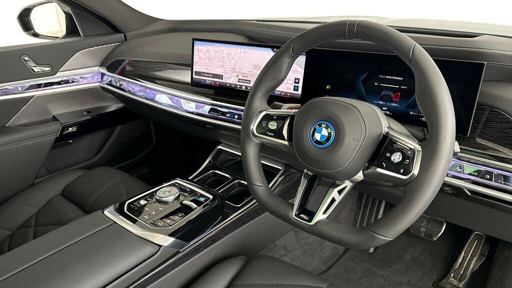BMW i7 335Kw Edrive50 M Sport 105.7Kwh OW75LWA Black #6