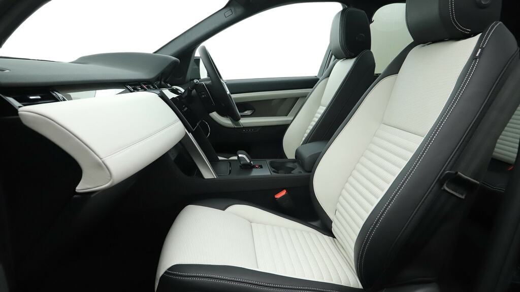 Land Rover Discovery Sport 2.0 D200 Metropolitan 5 Seat KS75MXF Black #3