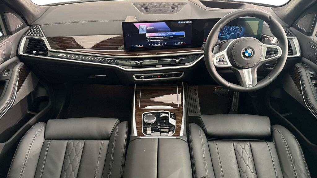 BMW X7 Xdrive40d Mht M Sport Step KW75TYY Black #4