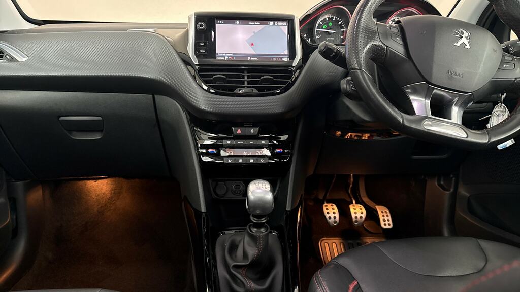 Peugeot e-2008 1.2 Puretech Active Grey #7