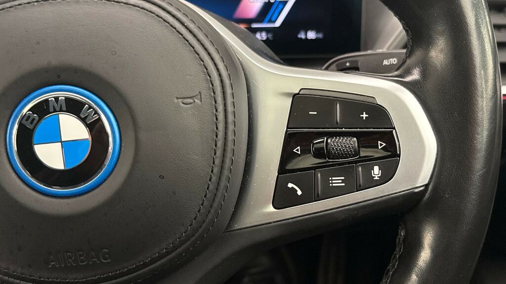 BMW i4 M50 Blue #18