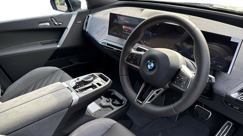 BMW iX 300Kw Xdrive45 M Sport 101Kwh RF75VVS Black #6