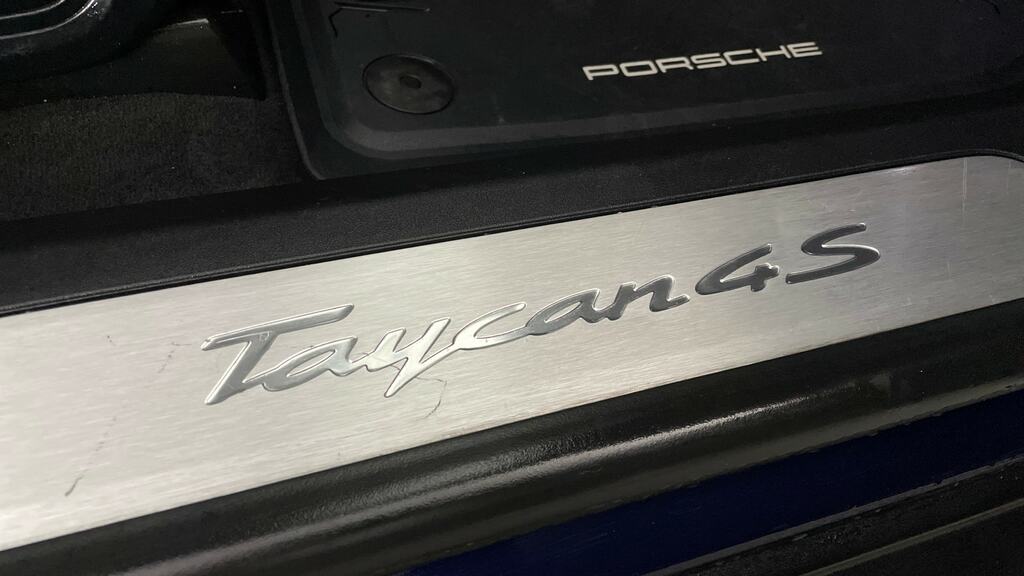Porsche Taycan 420Kw 4S 93Kwh Black #31