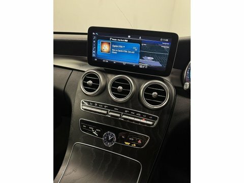 Mercedes-Benz C Class 2.0 C300d Amg WA70UWD White #6