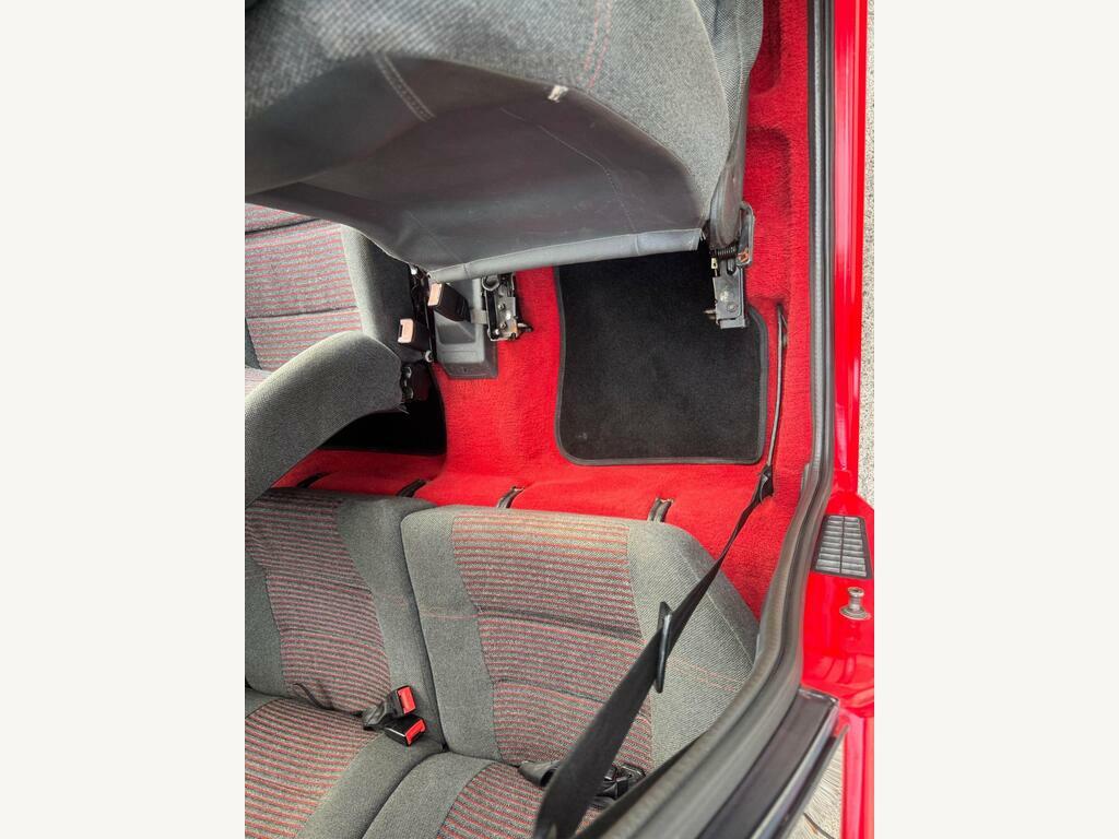 Peugeot 205 Hatchback  #51
