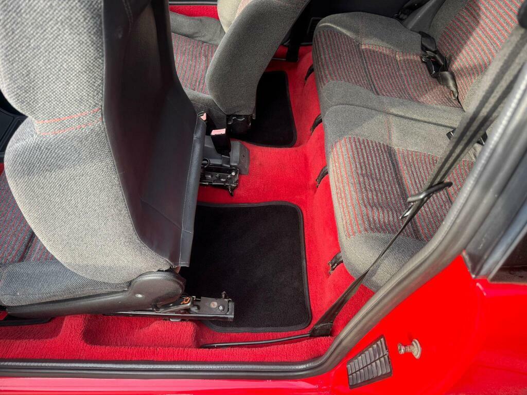 Peugeot 205 Hatchback  #50