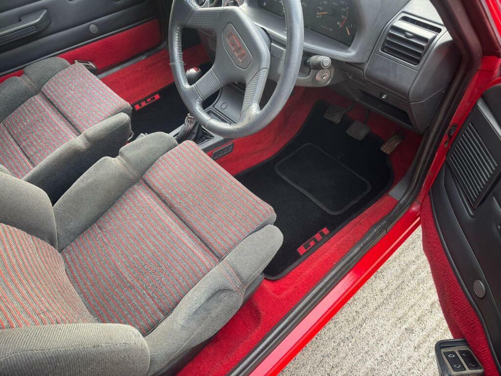 Peugeot 205 Hatchback  #58