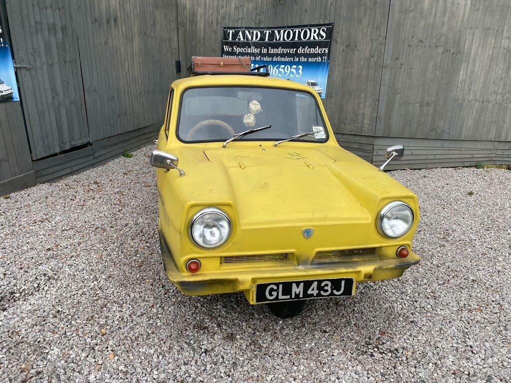 Reliant Regal Petrol Yellow #4