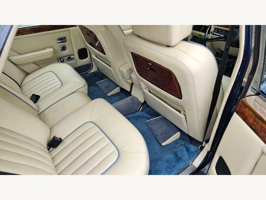 Rolls-Royce Silver Spirit Saloon Red #72