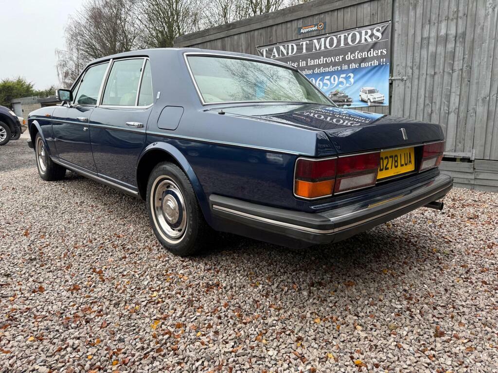 Rolls-Royce Silver Spirit Saloon Red #14