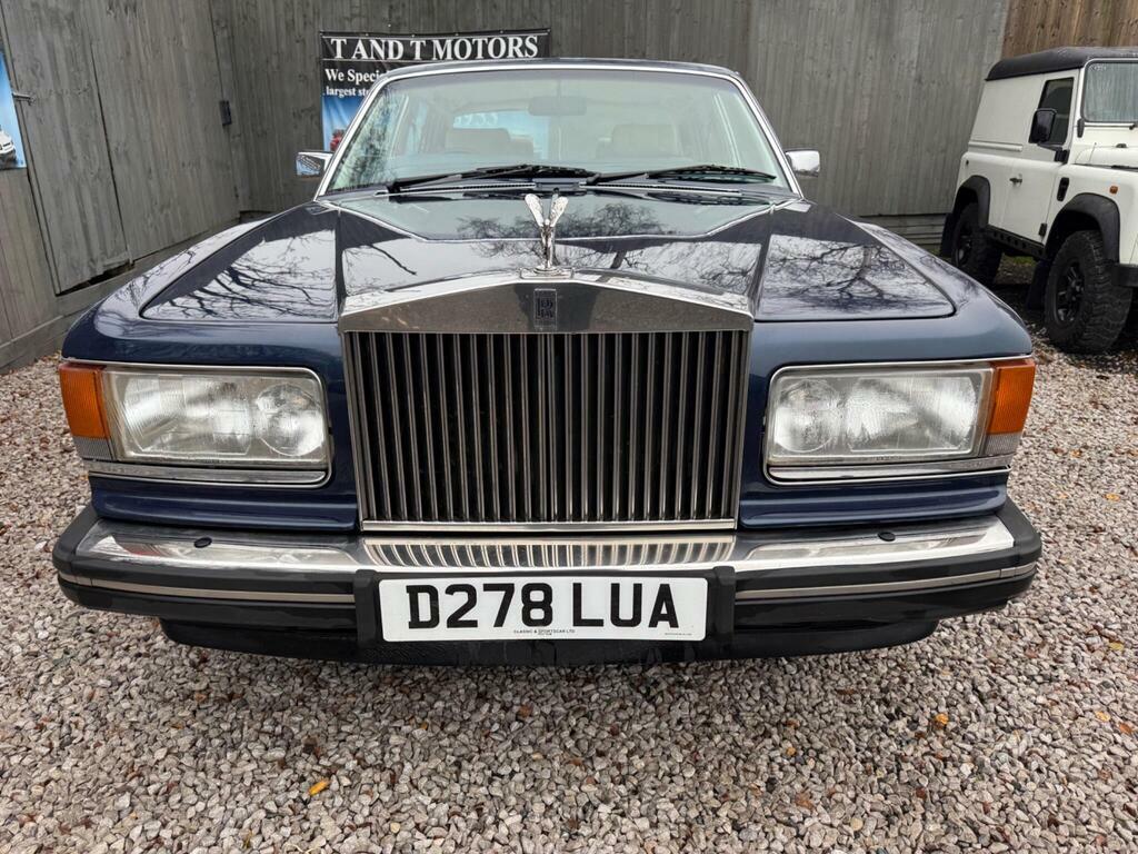 Rolls-Royce Silver Spirit Saloon Red #45