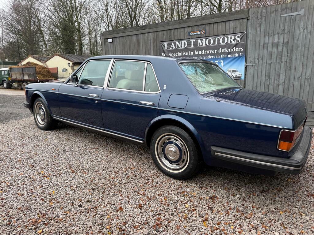 Rolls-Royce Silver Spirit Saloon Red #9