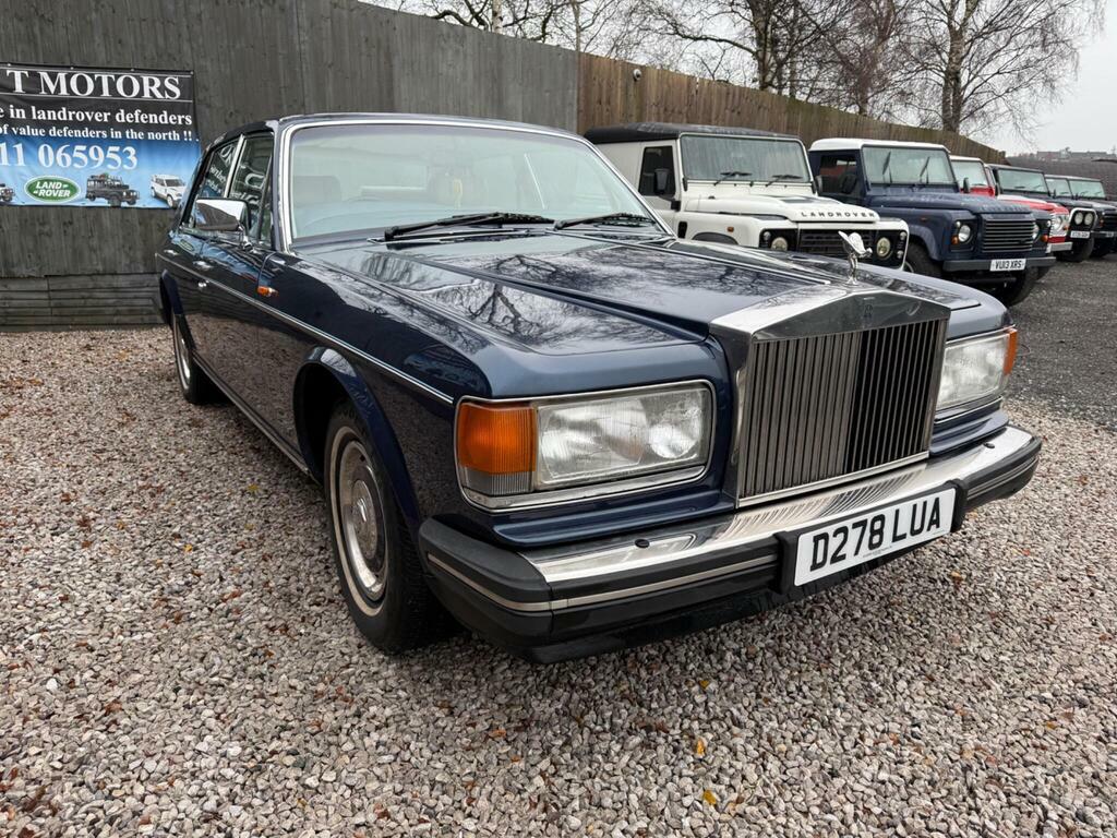 Rolls-Royce Silver Spirit Saloon Red #44