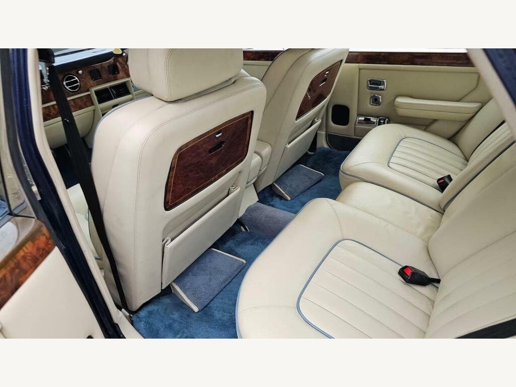 Rolls-Royce Silver Spirit Saloon Red #61
