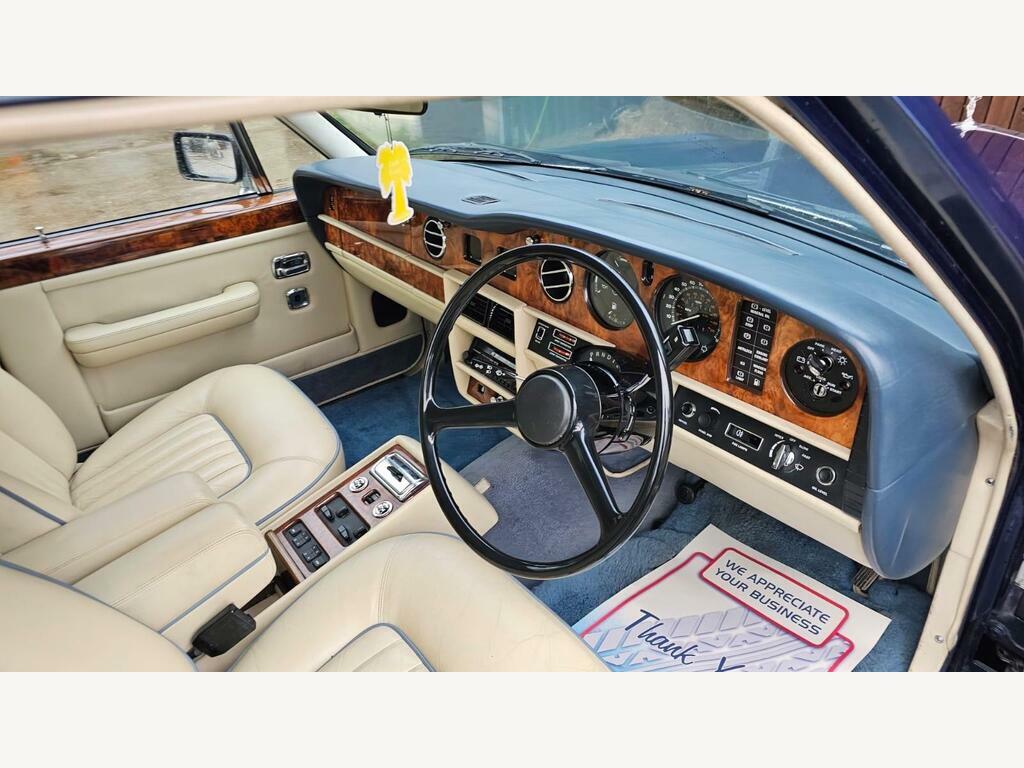 Rolls-Royce Silver Spirit Saloon Red #65