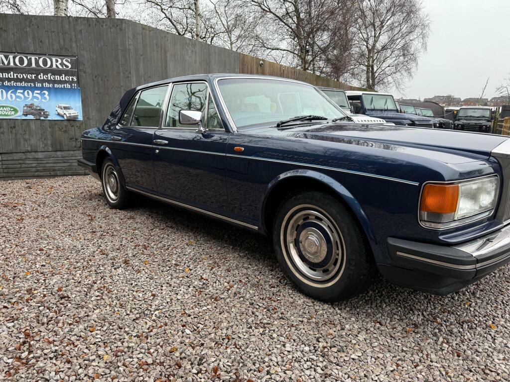 Rolls-Royce Silver Spirit Saloon Red #42