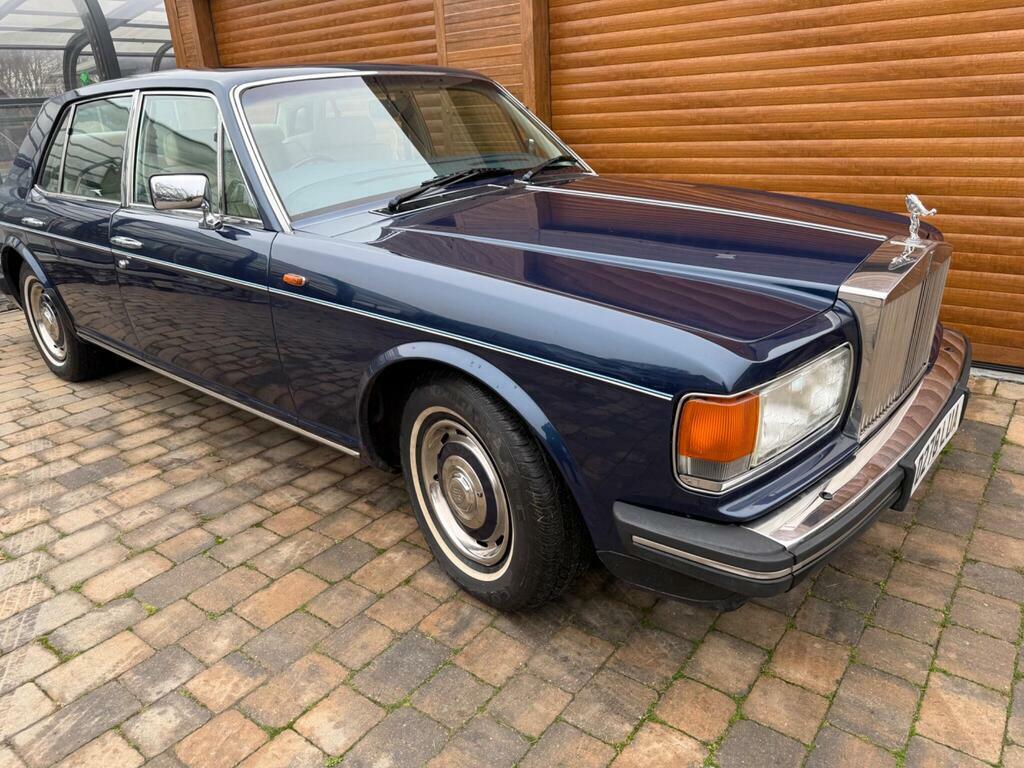 Rolls-Royce Silver Spirit Saloon Red #33