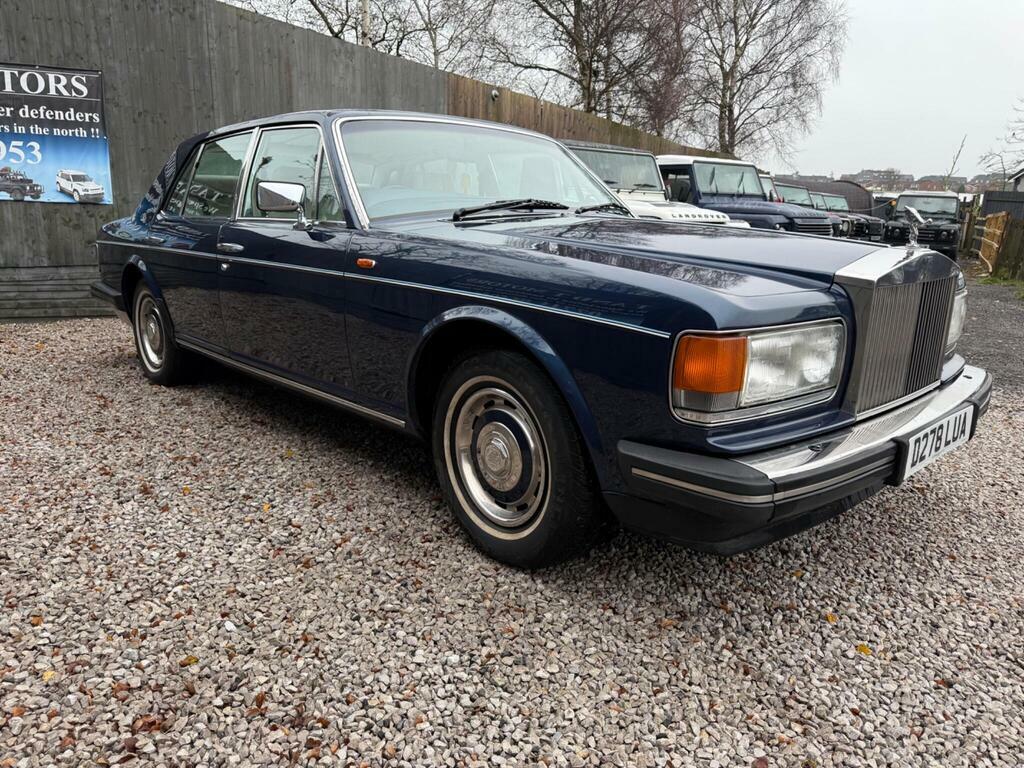 Rolls-Royce Silver Spirit Saloon Red #38