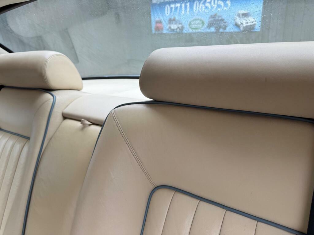 Rolls-Royce Silver Spirit Saloon Red #23