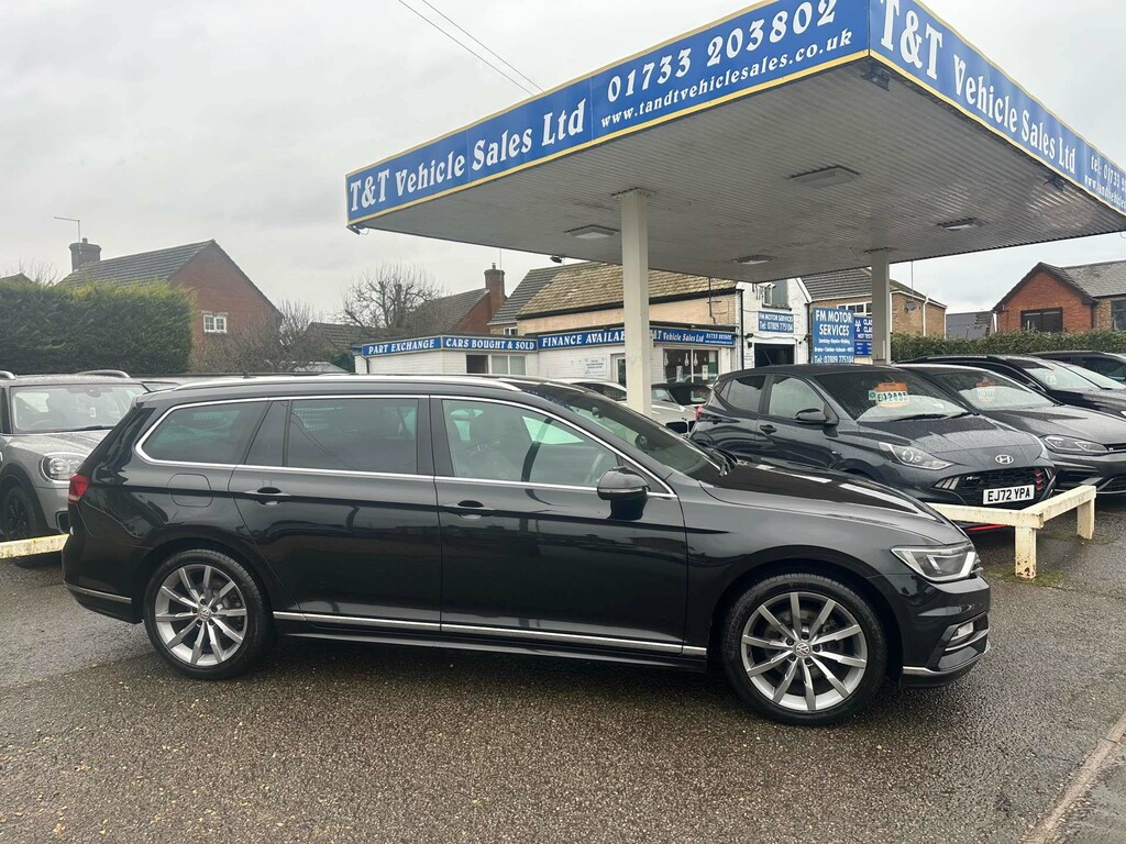 Volkswagen Passat R-line Tsi Black #4