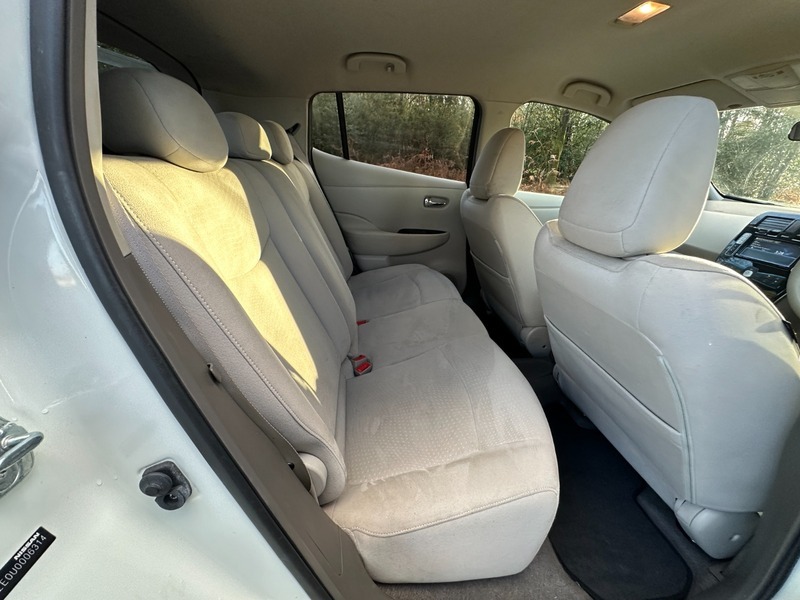 Nissan Leaf 0L Ev White #7