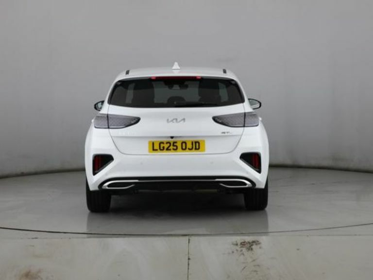 Kia Ceed 1.5T Gdi Isg 138 Gt-line Dct LG25OJD White #4