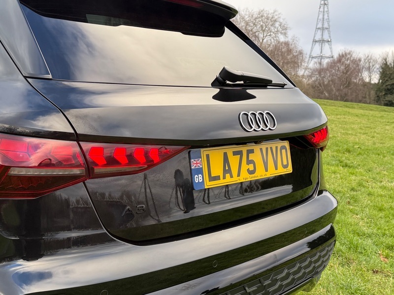 Audi A3 Sportback Tfsi S Line Black #5