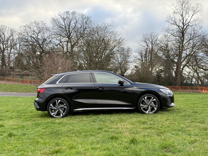 Audi A3 Sportback Tfsi S Line Black #3