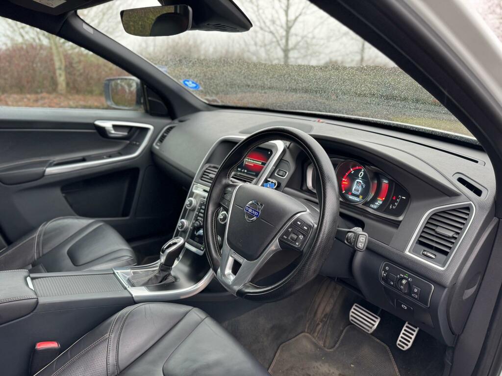 Volvo XC60 2.4 D4 R-design Lux Nav Geartronic Awd Euro 5 White #3