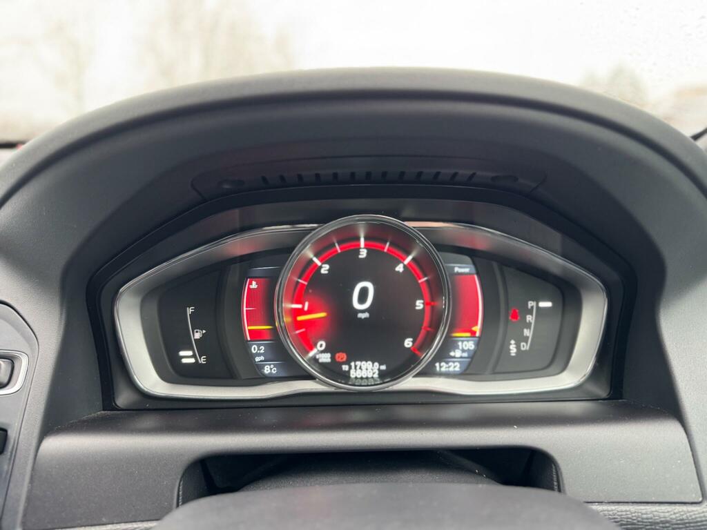 Volvo XC60 2.4 D4 R-design Lux Nav Geartronic Awd Euro 5 White #6