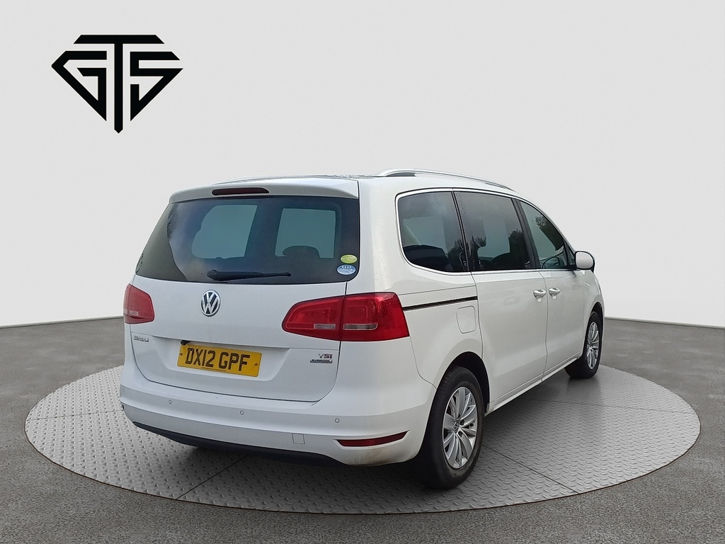 Volkswagen Sharan Mpv White #3