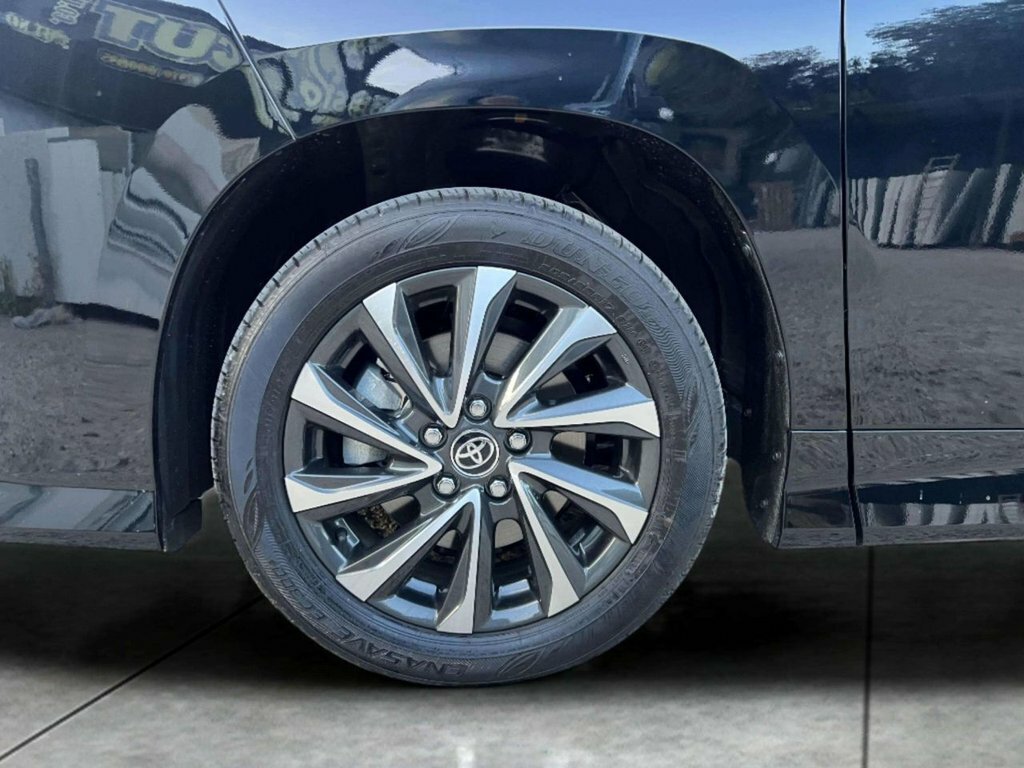 Toyota Noah 1.8 Hybrid  #10
