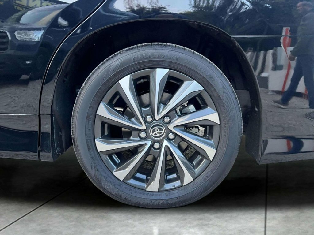 Toyota Noah 1.8 Hybrid  #11