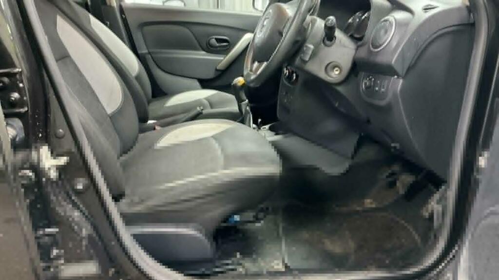 Dacia Sandero Stepway 1.5 Stepway Laureate Dci 90 FP14BXM Black #6