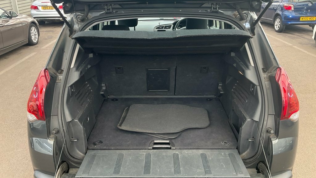 Peugeot 3008 1.6 E-hdi Active LX15PWO Grey #5