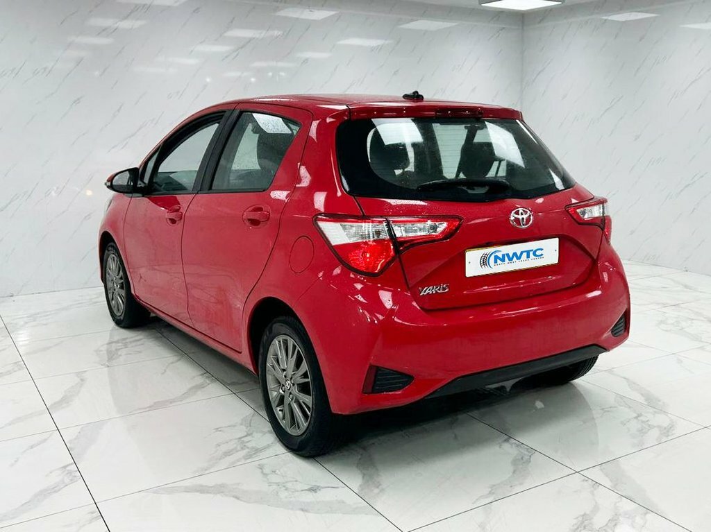 Toyota Yaris 1.5L Icon WT19FFV Red #6