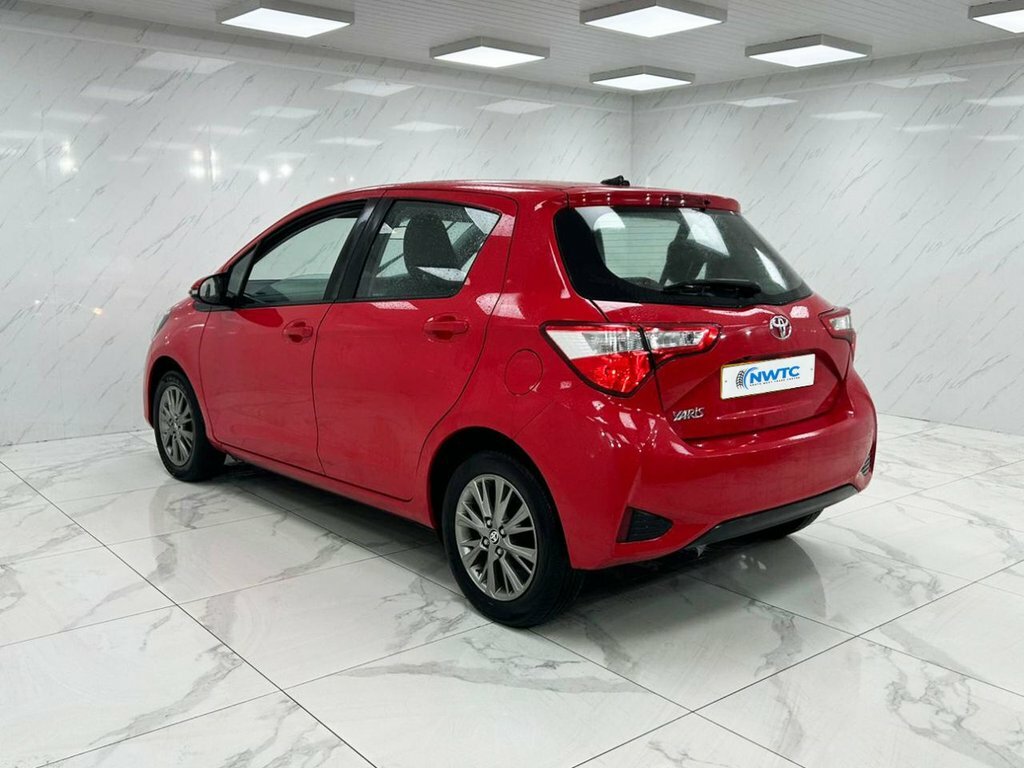 Toyota Yaris 1.5L Icon WT19FFV Red #5