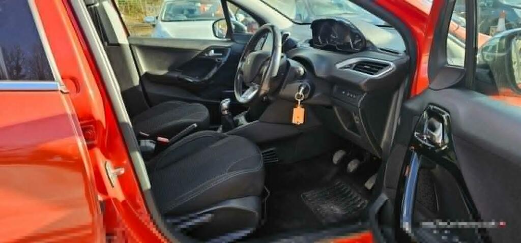 Peugeot 208 Hatchback 1.6 Bluehdi Allure 2015 Orange #6