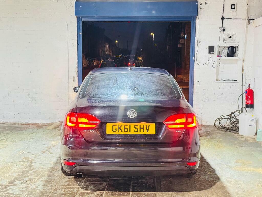 Volkswagen Jetta 1.6 Tdi Bluemotion Tech Se Euro 5 S S Black #5