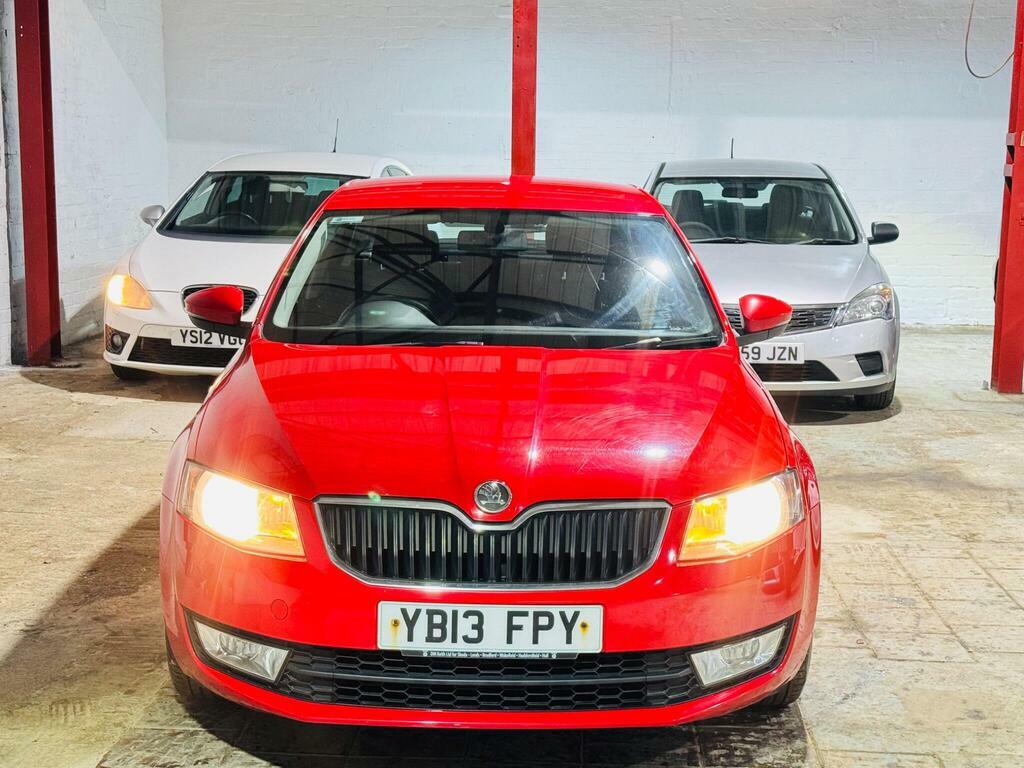 Skoda Octavia 1.6 Tdi Se Dsg Euro 5 S S Red #2