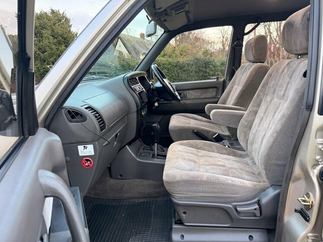 Isuzu Trooper 3.0 Swb Dt Duty Red #18