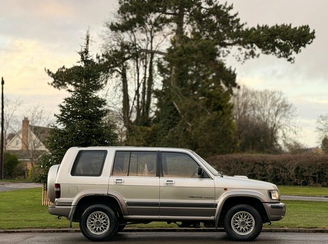 Isuzu Trooper 3.0 Swb Dt Duty Red #5
