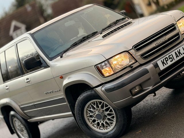 Isuzu Trooper 3.0 Swb Dt Duty Red #12