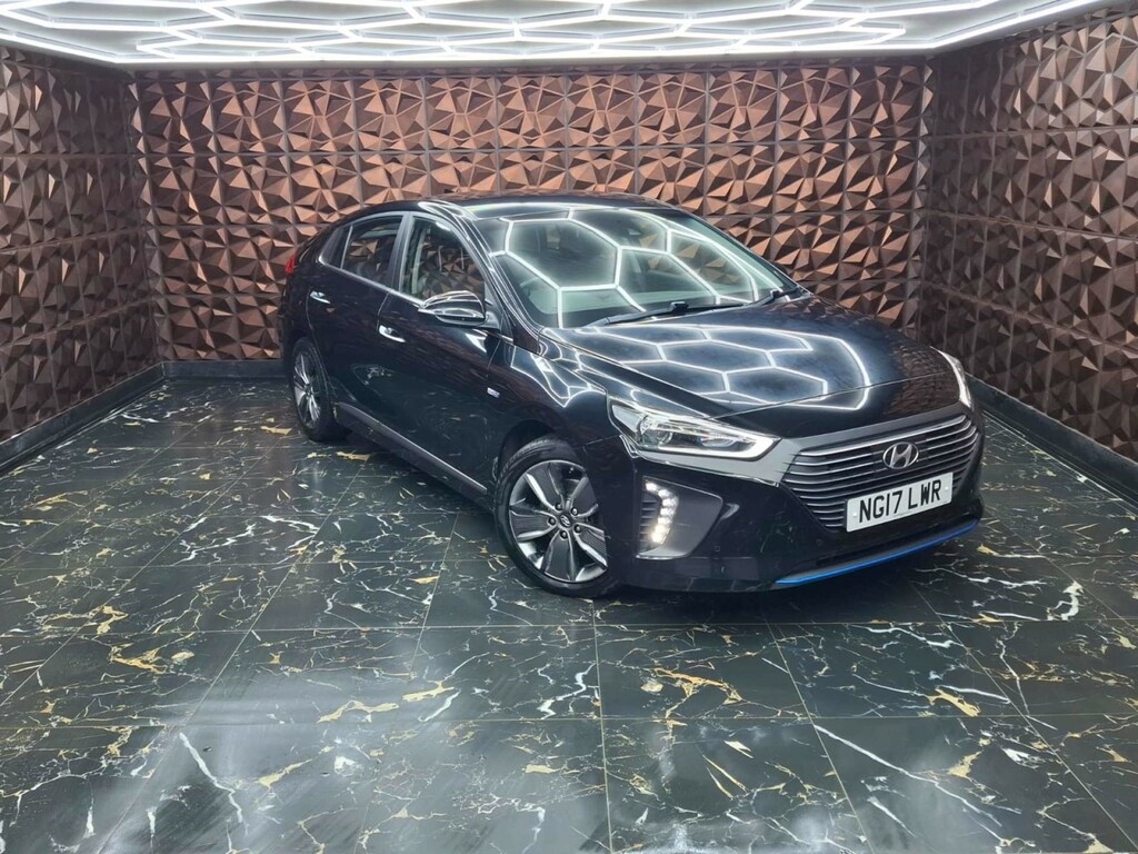 Hyundai Ioniq Premium Se Fhev NG17LWR #2