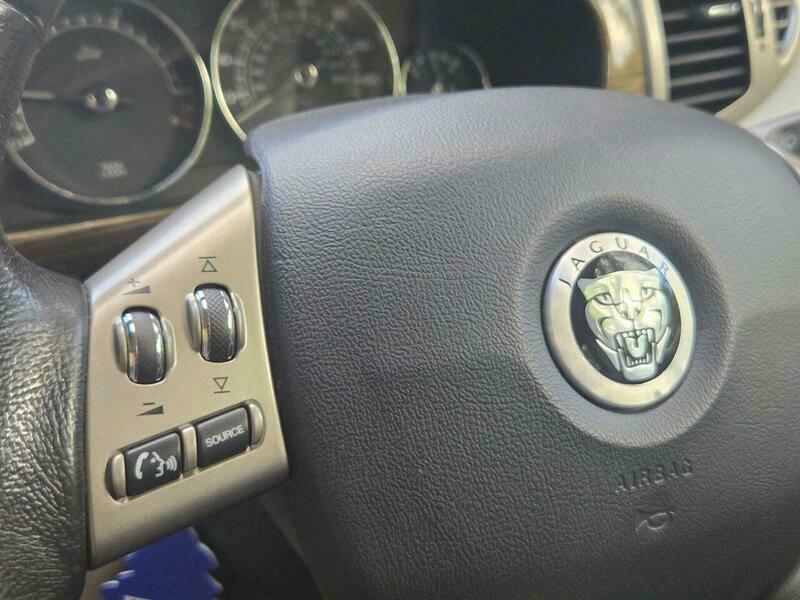 Jaguar X-Type Estate Black #16