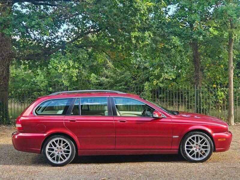 Jaguar X-Type Estate Black #10