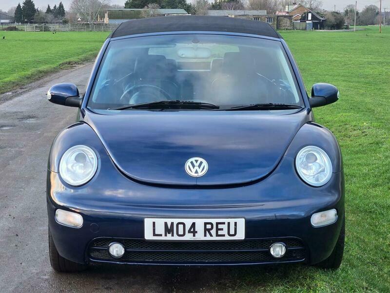 Volkswagen Beetle 2.0 S Cabriolet Blue #3