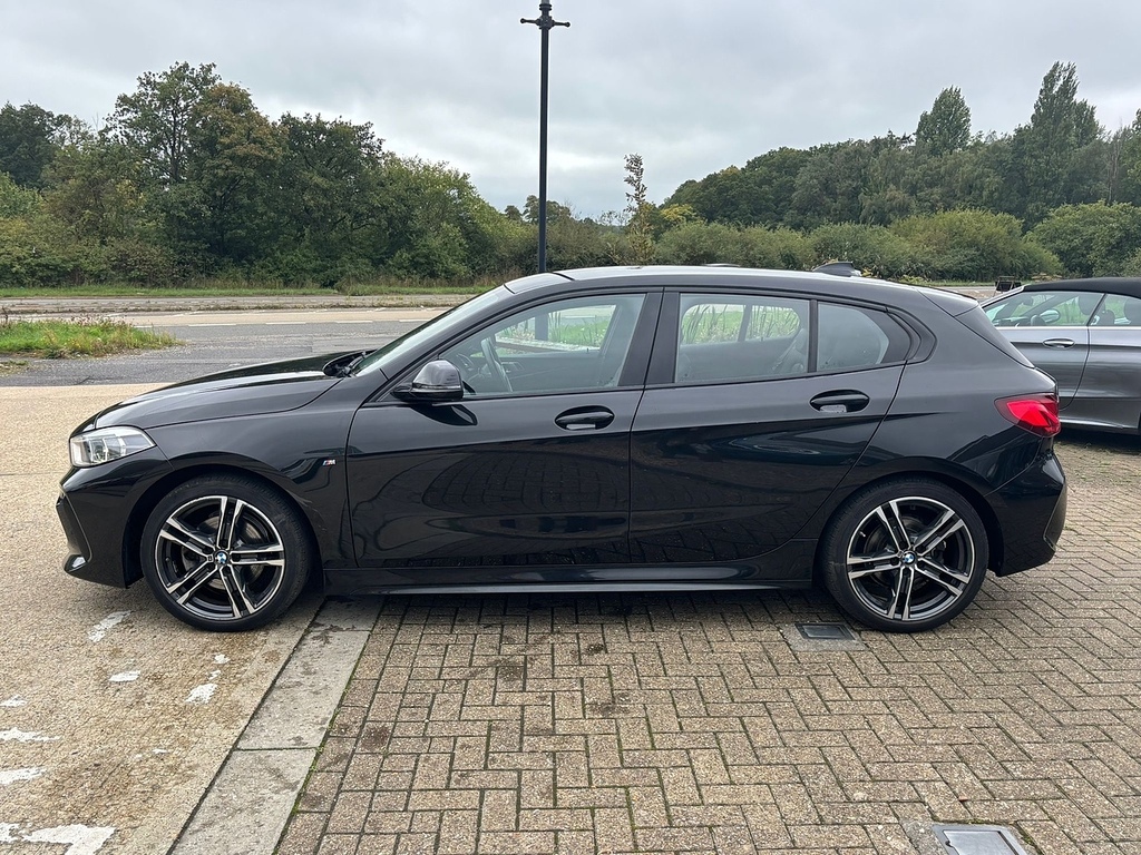 BMW 1 Series 1.5 118I M Sport Dct Euro 6 Ss RO70OBL Black #5